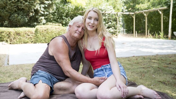 [Oldje] - Deepthroat and Cum on Tits with Old Yogin