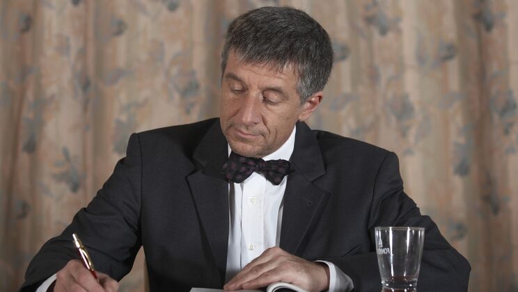 [Oldje] - Redhead Pussy Licking and Ball Licking Exam - Andre - Baby Silver