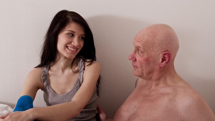 [Oldje] - Skinny Maid Lilli and Hugo's Big Cock Fun - Hugo - Lilli