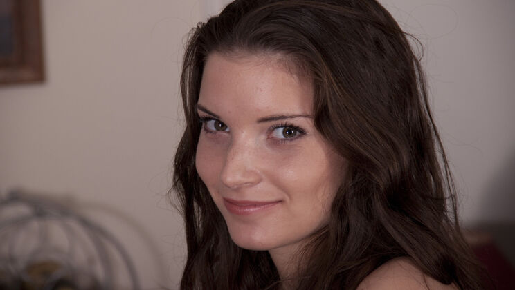 [Oldje] - Old Man Gets Facial - Anita Berlusconi - David