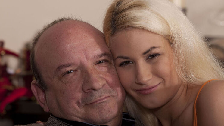 [Oldje] - French Slut Takes It Deep - Fialucci - Yenna