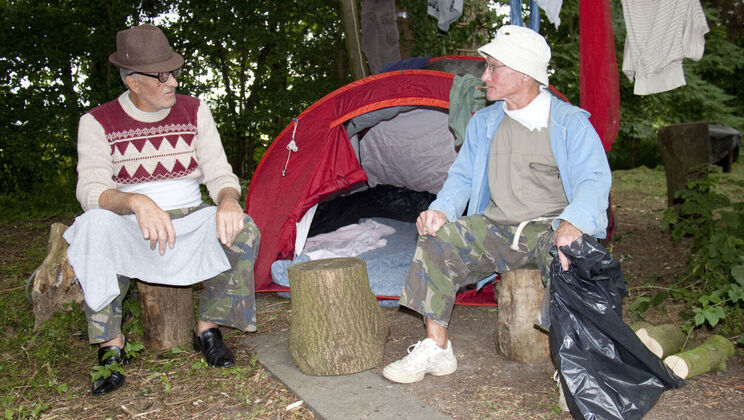 [Oldje] - Doggystyle Charity with Cum Swallowing - John - David - Lora Summer