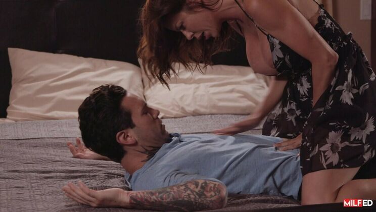 [Milfed] - Alexis Fawx Gives Great Blowjob - Alexis Fawx - Small Hands