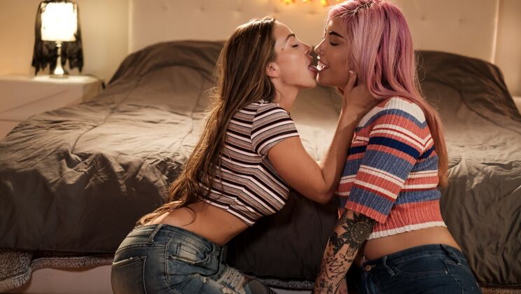 [SweetHeartVideo] - Lesbian Sorority Scene with Kissing