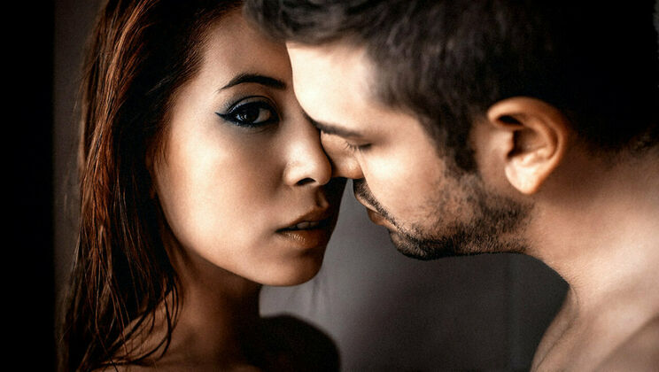 Wet Pussy and Cumshot in Close Up