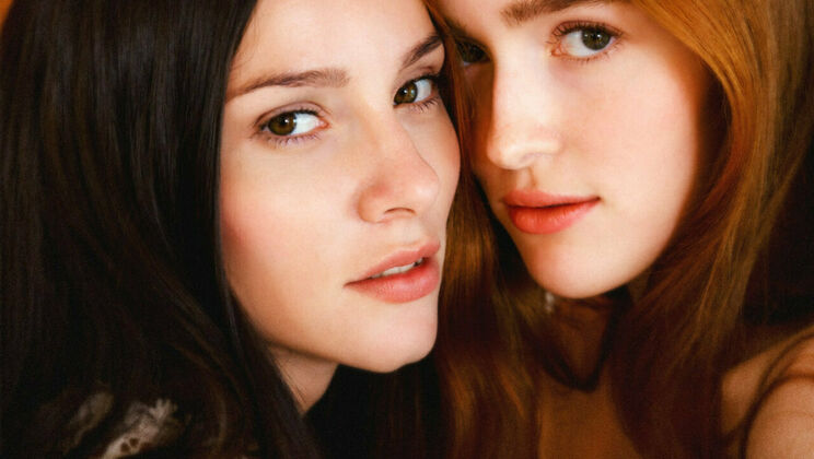 [SexArt] - Lesbian Pleasure Waves (2019)