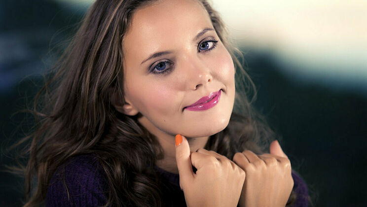 [SexArt] - Russian Beauty Masturbates Solo - Mango A