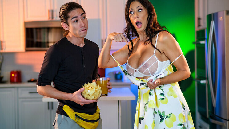 [MyFriend'sHotMom] - Big tit mom Reagan Foxx and her son's friend have sex - Reagan Foxx - David Lee