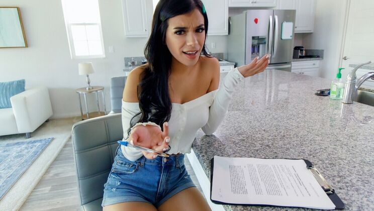 Savannah Sixx's Reverse Cowgirl Sex