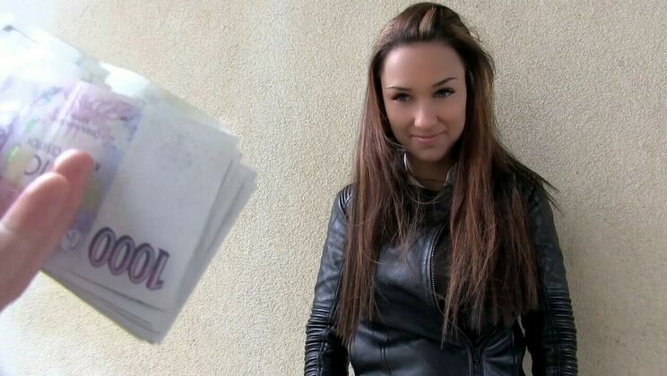 Hot Euro Girl's Big Ass