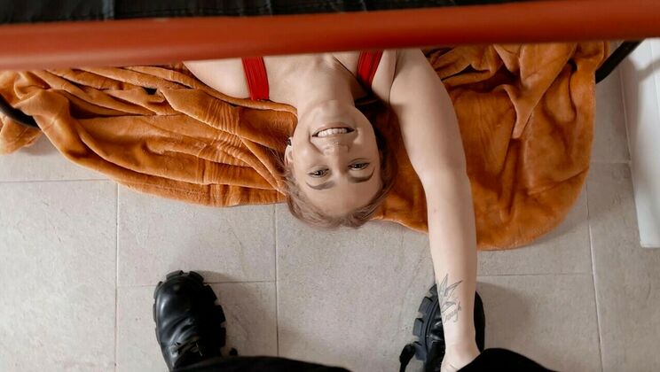 [MOFOS] - Reverse Cowgirl Clings - Callie Black - Victor Ray