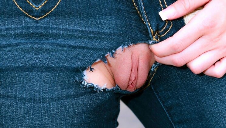 Shaved Pussy Kymberlee's Cumshot