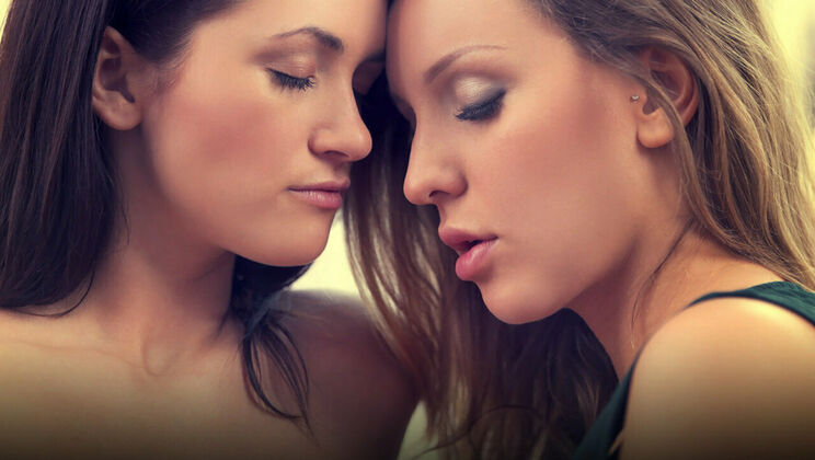 [SexArt] - Rear Window Lesbian Scene - Whitney Conroy - Tess B