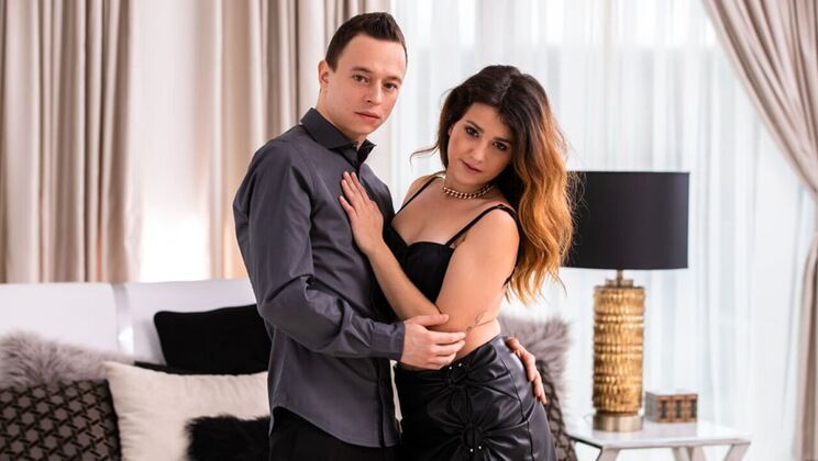 [21Sextury] - Nikki & Valentina Take It Off for Pussy Licking & Toys - Nikki Nuttz - Valentina La Piedra