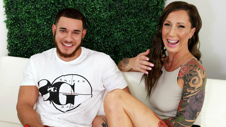 [HotGuysFuck] - Latina Milf Tera Bronx and Danny Sosa’s Wild Missionary Sex - Tera Bronx - Danny Sosa