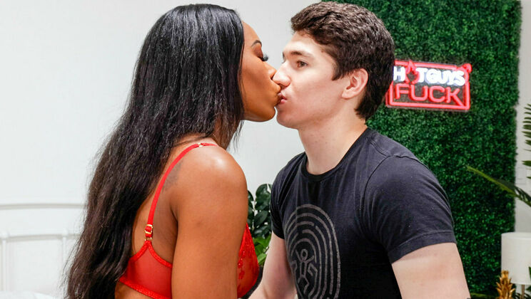 [HotGuysFuck] - Nadia Jay and Fabio Armani: A Sexy First Time Encounter with Interview - Nadia Jay - Fabio Armani