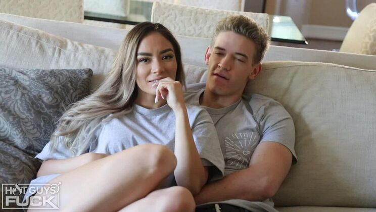 Alan Cooper goes deep in Jazmine Garcia's juicy booty