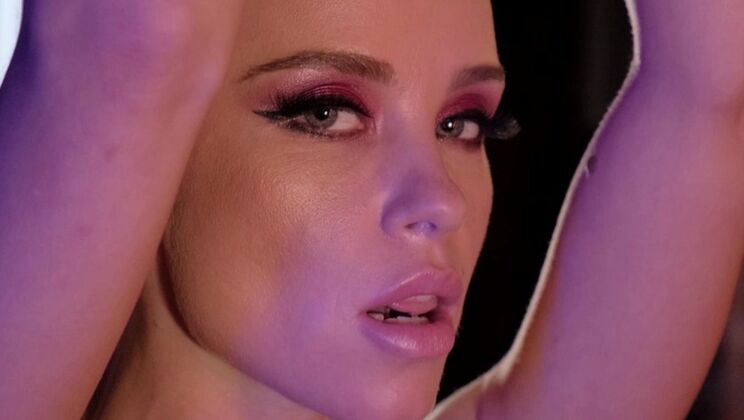 [NRXStudio] - Facial Cumshot on Blonde Lara Frost's Face - Lara Frost - Nick Whitehard