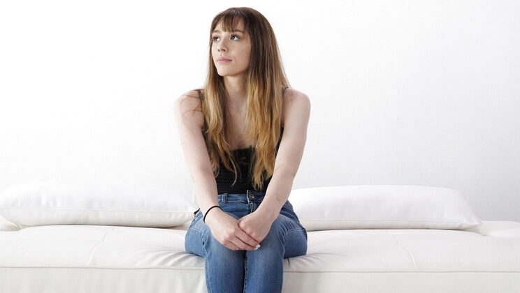 [NetVideoGirls] - Michelle Fingers Herself in Audition - Michelle