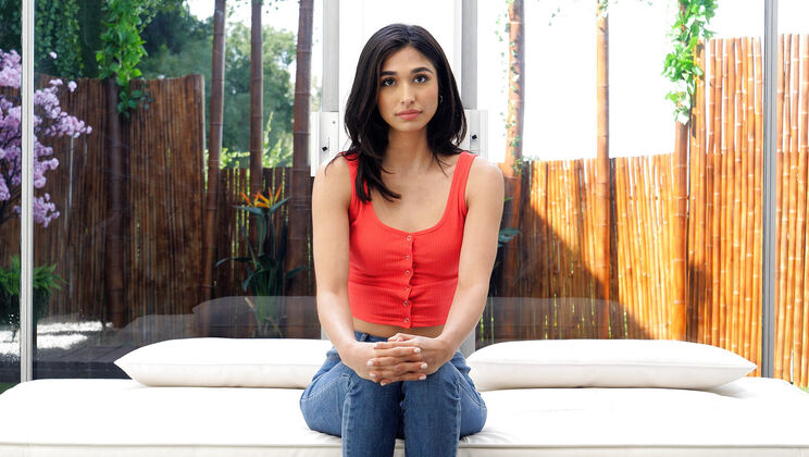 [NetVideoGirls] - Pussy Licking Pro Reina Auditions - Reina