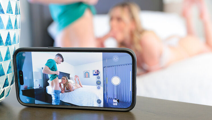 Rough Sex with Tattooed Petite Girl