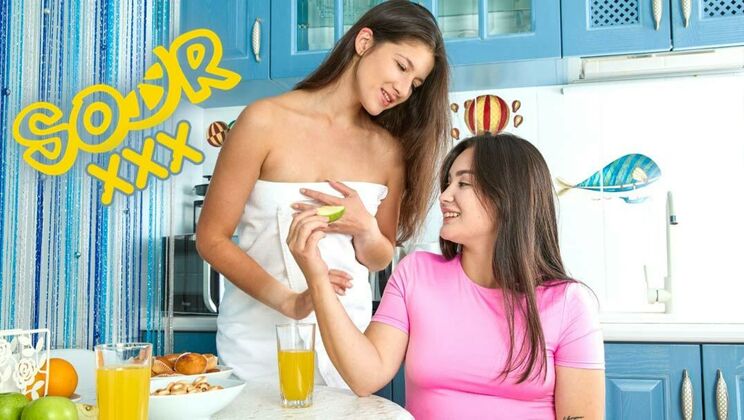 [ClubSweethearts] - Long Hair Lesbian Kamilla C and Amelia Ost Get Down and Dirty