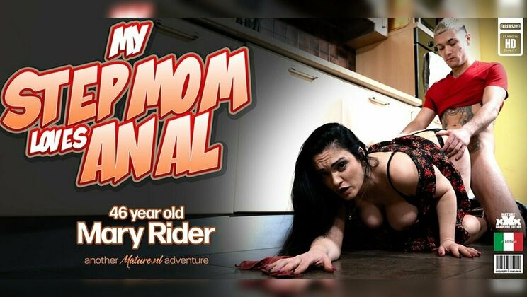 Mary Rider’s big tits bounce during hardcore anal