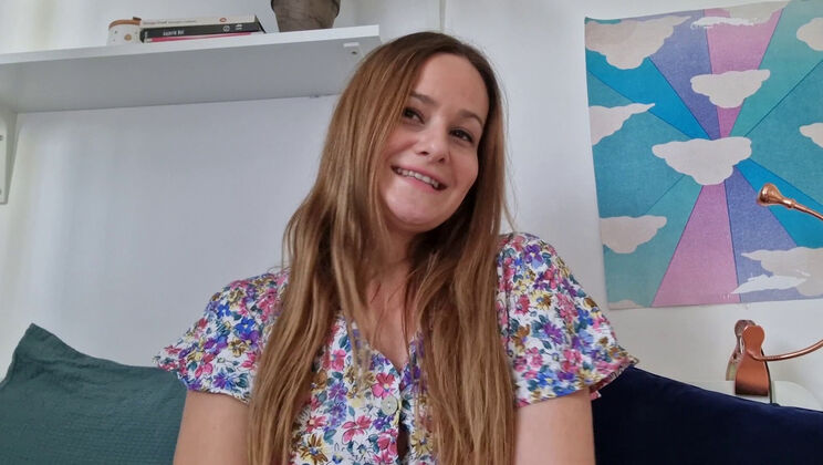 [Ersties] - German Lesbians Play Spin the Bottle - Trailer - Gabi (Ersties) - Lilith (Ersties) - Sally B (Ersties) - Emma K (Ersties)