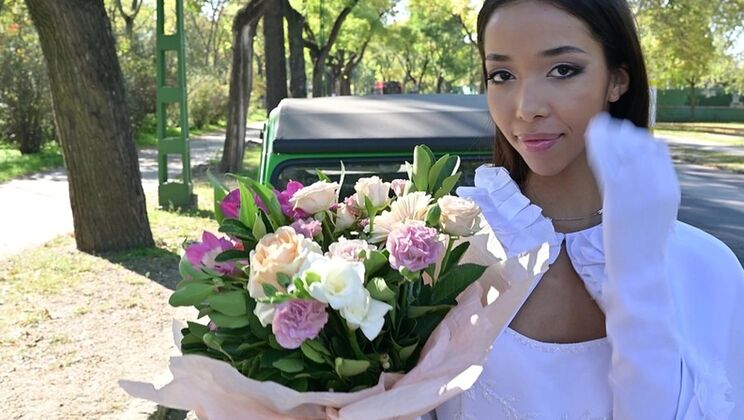 [PornWorld] - Lia Lin Cheating Bride Filled by Photographer's Assistant Big Cock - Jay Snakes - Lia Lin