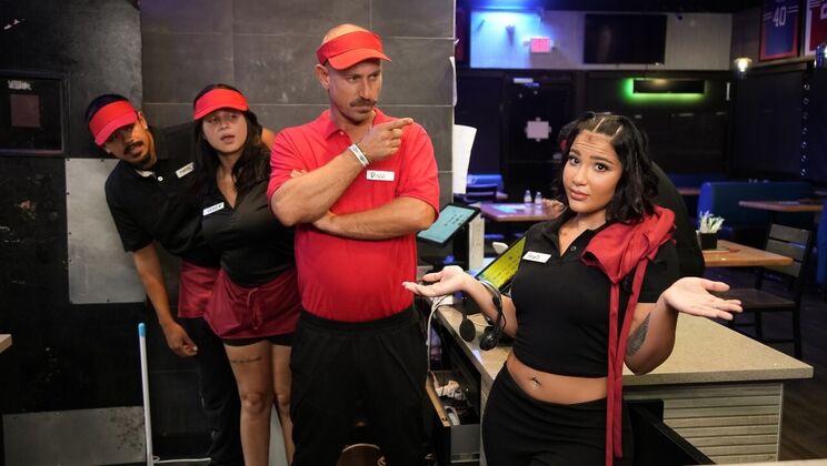 Sneaky Sex with Shaved Innnie Pussy