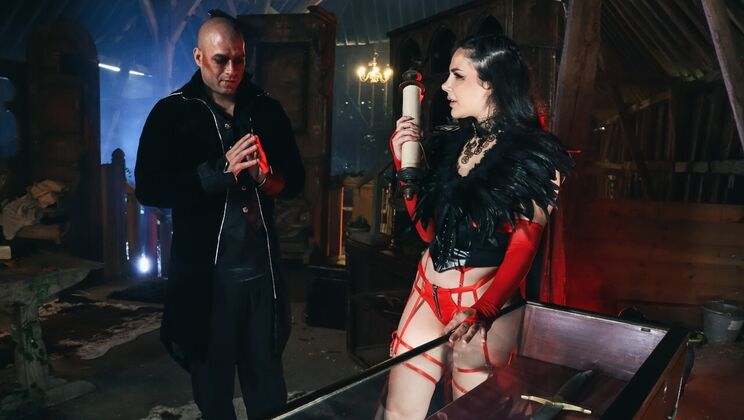 [DigitalPlayground] - Big Tits Brunette Valentina Nappi Gets Fucked - Evermore Episode 3 - Valentina Nappi - Xander Corvus