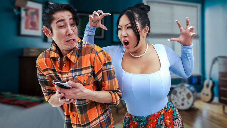 [TigerMoms] - Asian MILF in Sportswear Gives Blowjob and 69 - David Lee - Connie Perignon