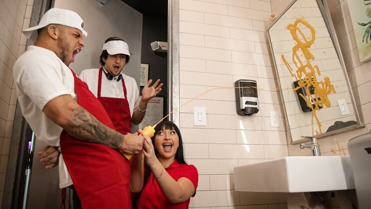 [RKPrime] - Muscular Man Fucks Employee in Kitchen - Mike Ox - Aleksa Mink