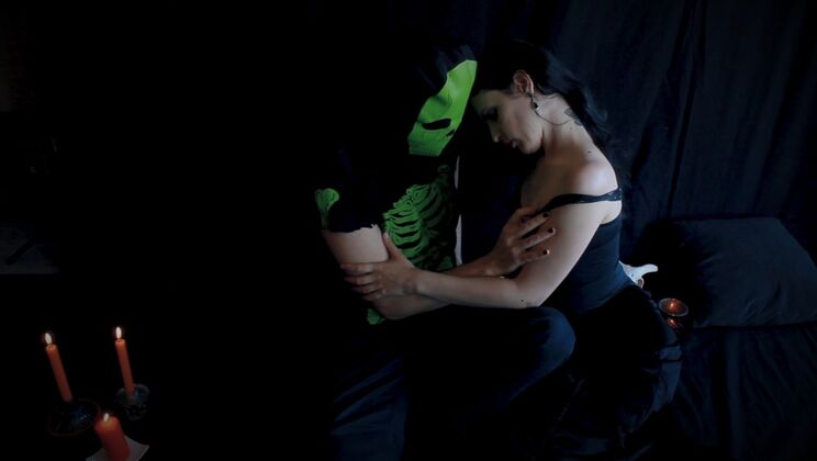 Halloween Oral Sex with Anneke & Sade