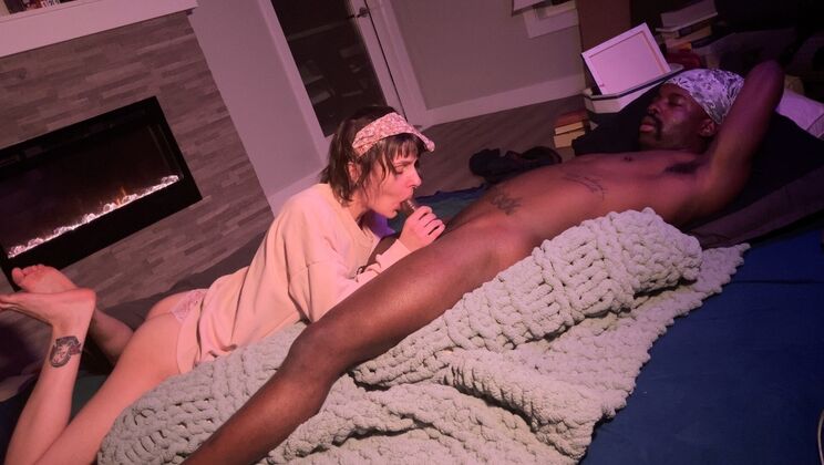 Junebug & Teddie: Sluts In Luv And Loving It