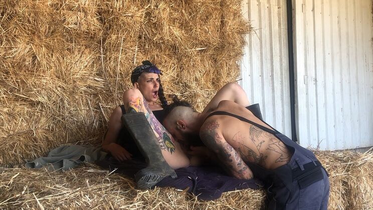 Cock-A-Doodle-Do Me! – Outdoor Kink Tattoo POV