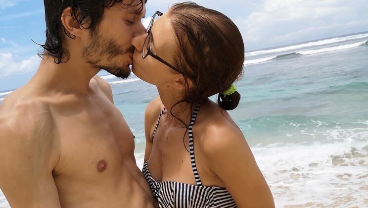 Bali Vlog: Anal, Blowbang & Sex Toys with Josh & Evie